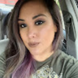 Meet your Posher, Emi